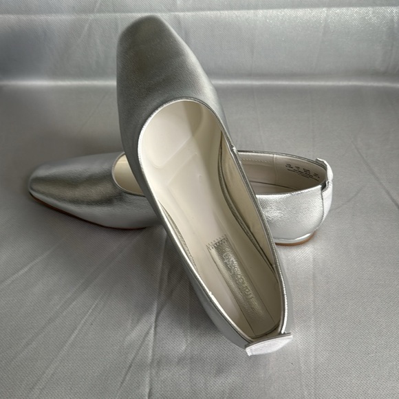 FRANCO SARTO L VANA BALLET FLAT SILVER SY, COLOR SILVER FAUX LEATHER. SIZE 9/12 - Picture 5 of 8